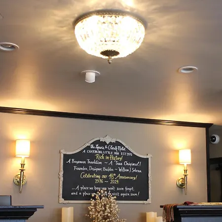 Lewis & Clark Motel - Bozeman-3