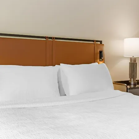 Best Western Plus Grantree Inn-2